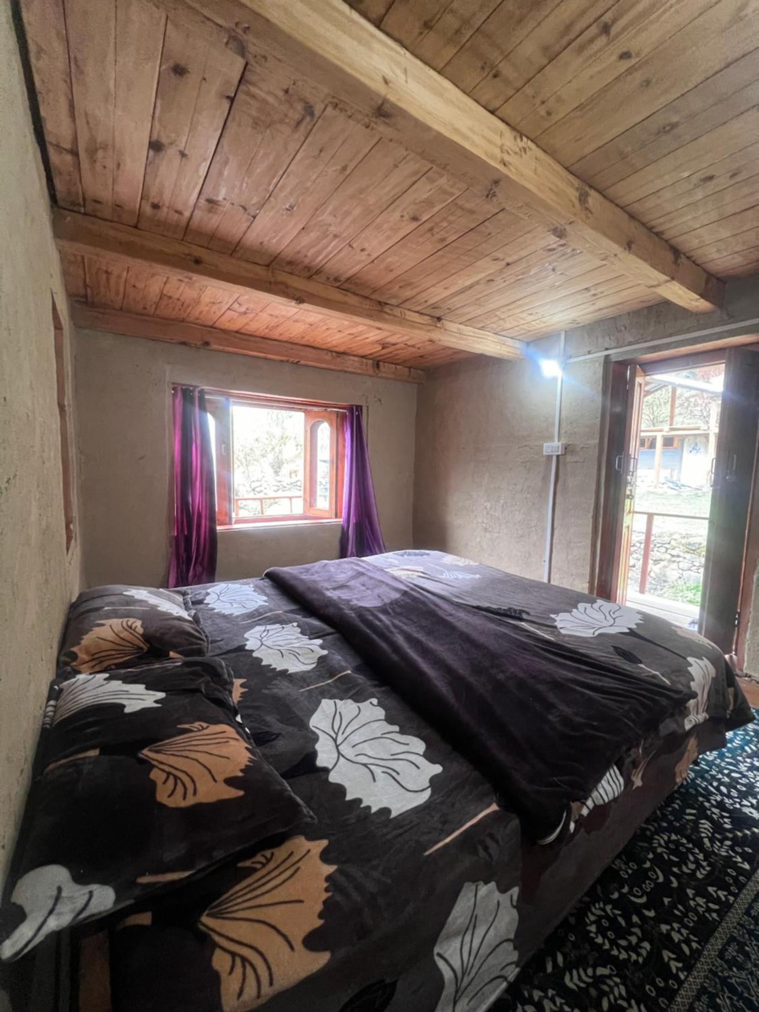 Kalgha Old Brahma Homestay מראה חיצוני תמונה