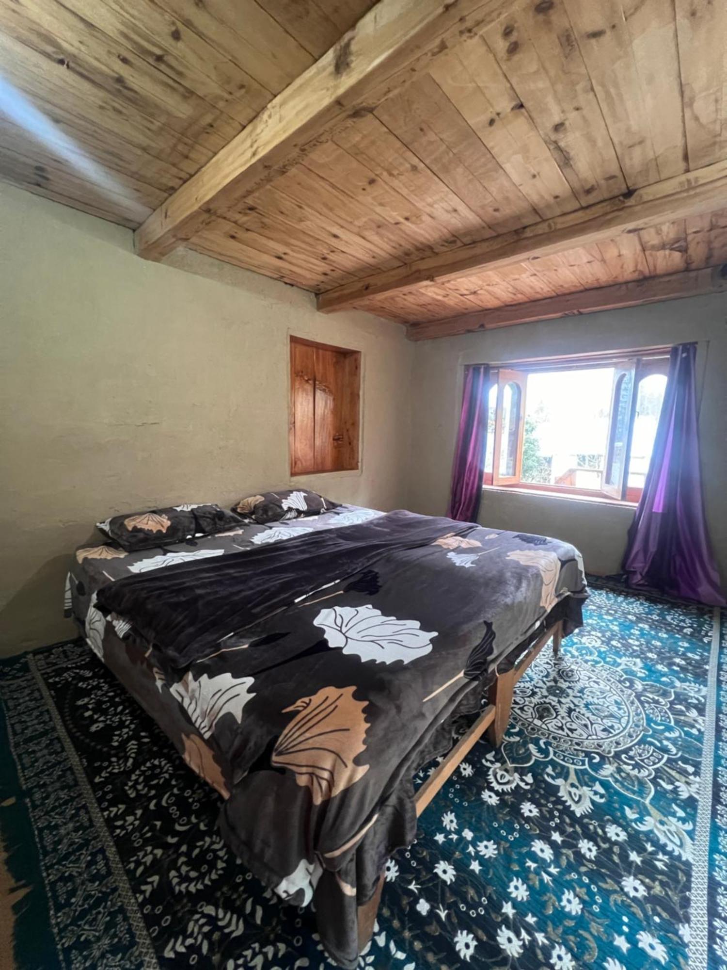 Kalgha Old Brahma Homestay מראה חיצוני תמונה