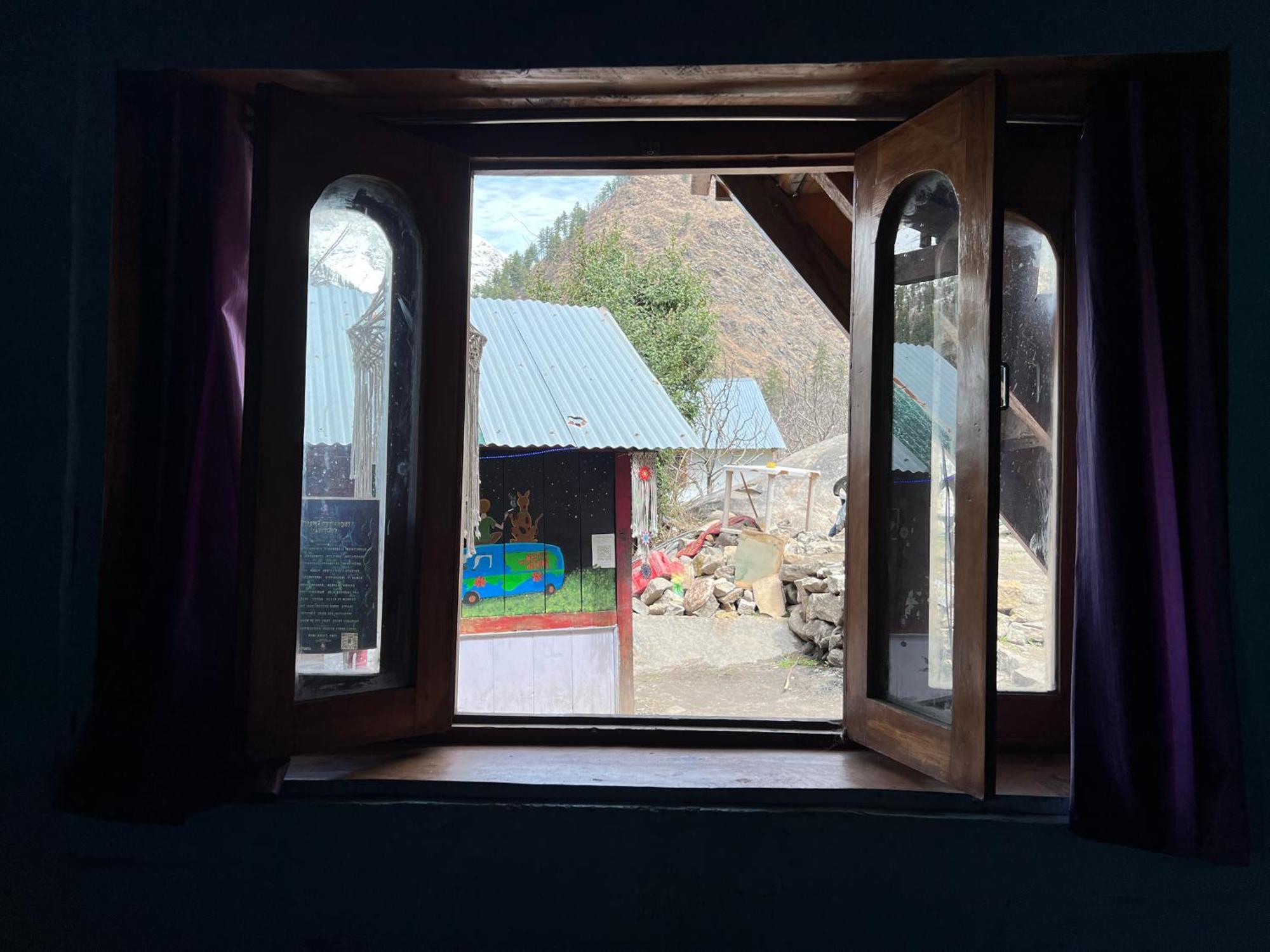 Kalgha Old Brahma Homestay מראה חיצוני תמונה