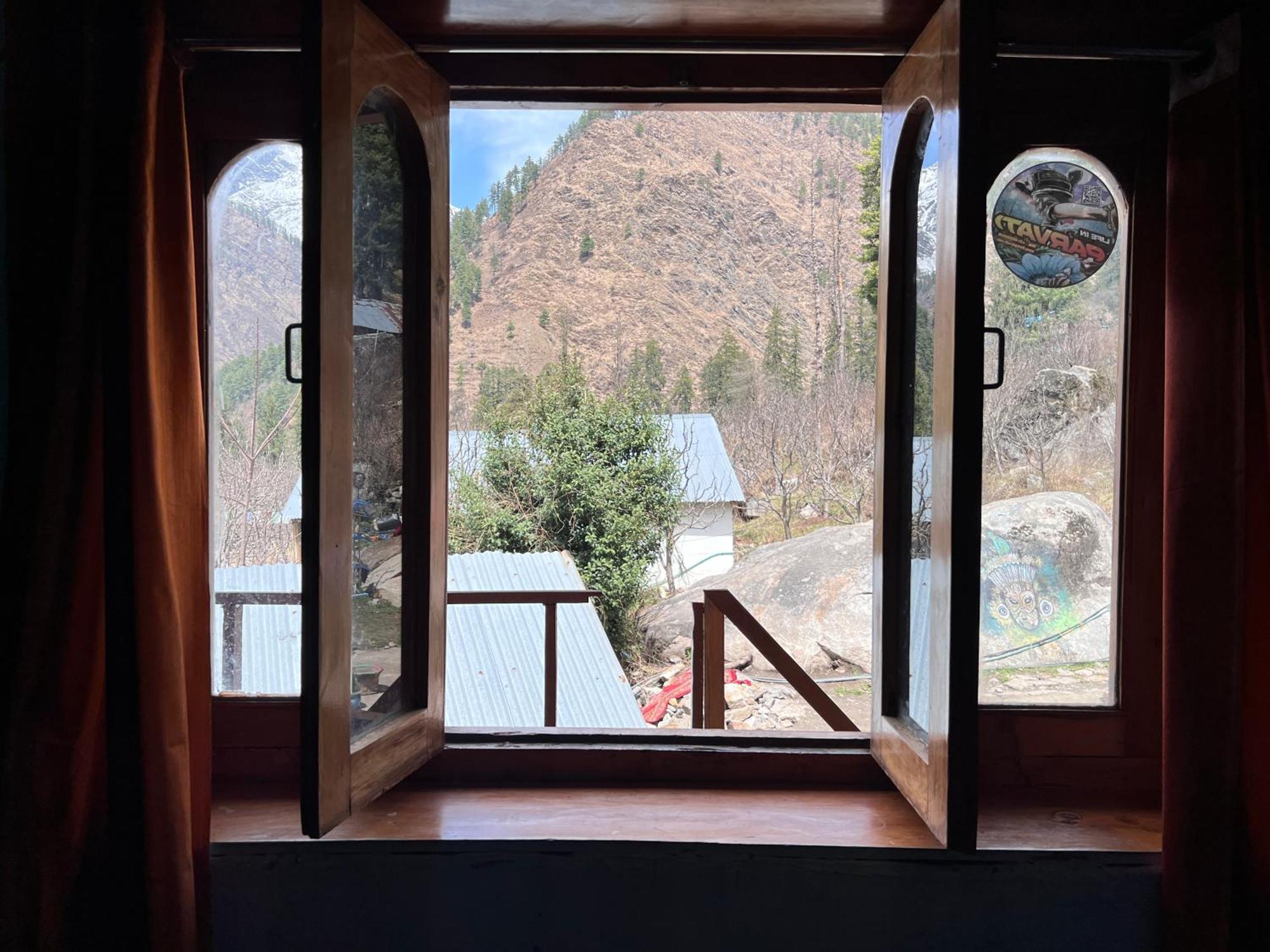 Kalgha Old Brahma Homestay מראה חיצוני תמונה