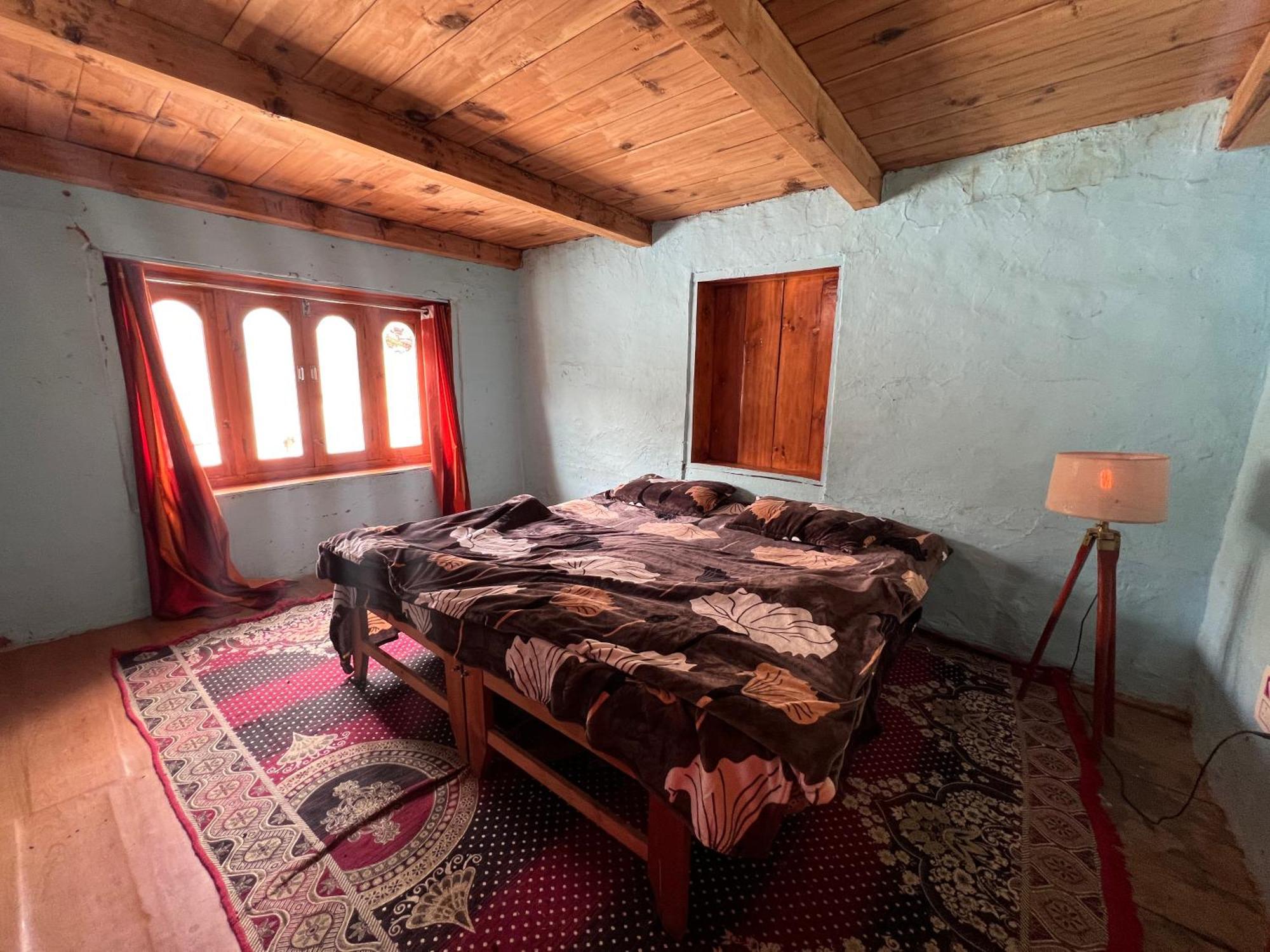 Kalgha Old Brahma Homestay מראה חיצוני תמונה